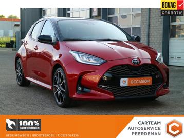 Toyota Yaris 1.5 Hybrid GR Sport | Automaat! | Navi | Carpla beschikbaar voor biedingen