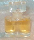 Mooie parfum mini Estee lauder White line witte dop, Ophalen of Verzenden, Zo goed als nieuw, Miniatuur, Gevuld