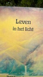 L.R. King - Leven in het licht, Ophalen of Verzenden, Zo goed als nieuw, L.R. King; S. Gawain; J. Vorbrock