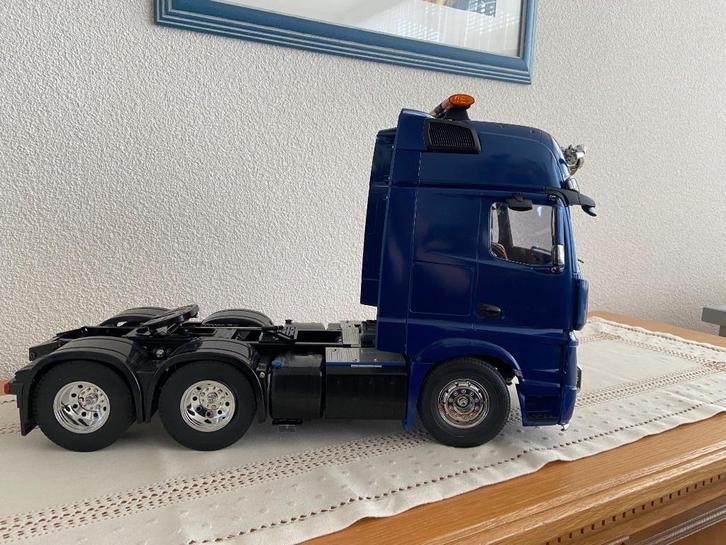 Tamiya mercedes, Hobby en Vrije tijd, Modelbouw | Radiografisch | Auto's, Zo goed als nieuw, Auto onroad, Elektro, Schaal 1:14