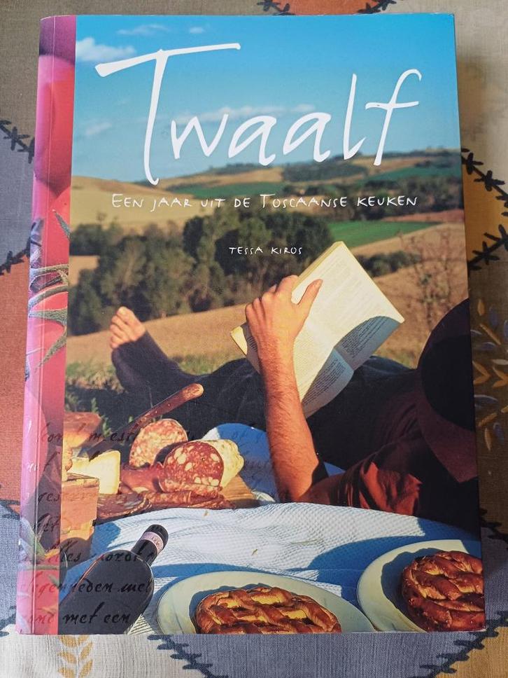 Tessa Kiros:twaalf een jaar uit de toscaanse keuken.paperbac, Boeken, Kookboeken, Gelezen, Europa, Ophalen