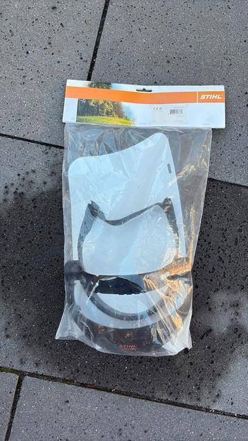 : Te koop: Nieuwe STIHL gezichtsbeschermer in verpakking beschikbaar voor biedingen