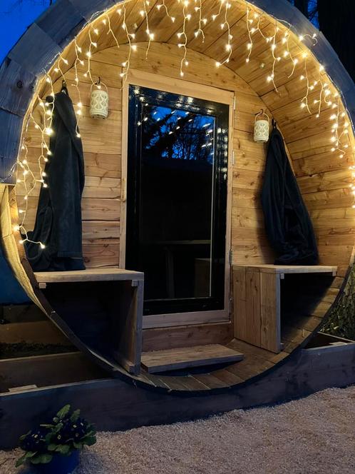 Lig Sauna | Barrel sauna | 6 pers. | trekkershutI Ø2,06x2.8m, Sport en Fitness, Sauna, Zo goed als nieuw, Complete sauna, Fins of Traditioneel