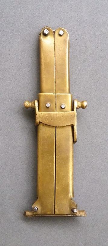 Om 1950 - 1960 Zakmes Mes Schaartype Militair Soldaat beschikbaar voor biedingen