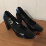Aparte zwarte lakleren pumps met hak van Adelante, maat 39, Pumps, Verzenden, Zwart, Zo goed als nieuw