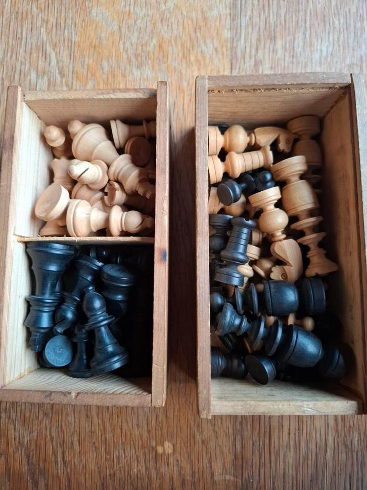 Antieke Schaakstukken oa Staunton, Hobby en Vrije tijd, Gezelschapsspellen | Bordspellen, Gebruikt, Een of twee spelers, Ophalen of Verzenden