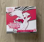 Pokémon White Flare Elite Trainer Box, Ophalen, Nieuw, Boosterbox, Foil