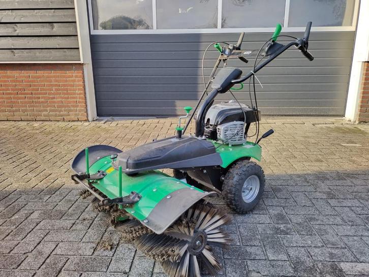 Veegmachine te huur 1 meter breed, Tuin en Terras, Hand-tuingereedschap, Gebruikt, Ophalen
