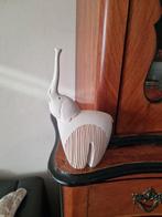 Sculpturen van een olifant, Verzamelen, Beelden en Beeldjes, Ophalen of Verzenden, Zo goed als nieuw, Dier