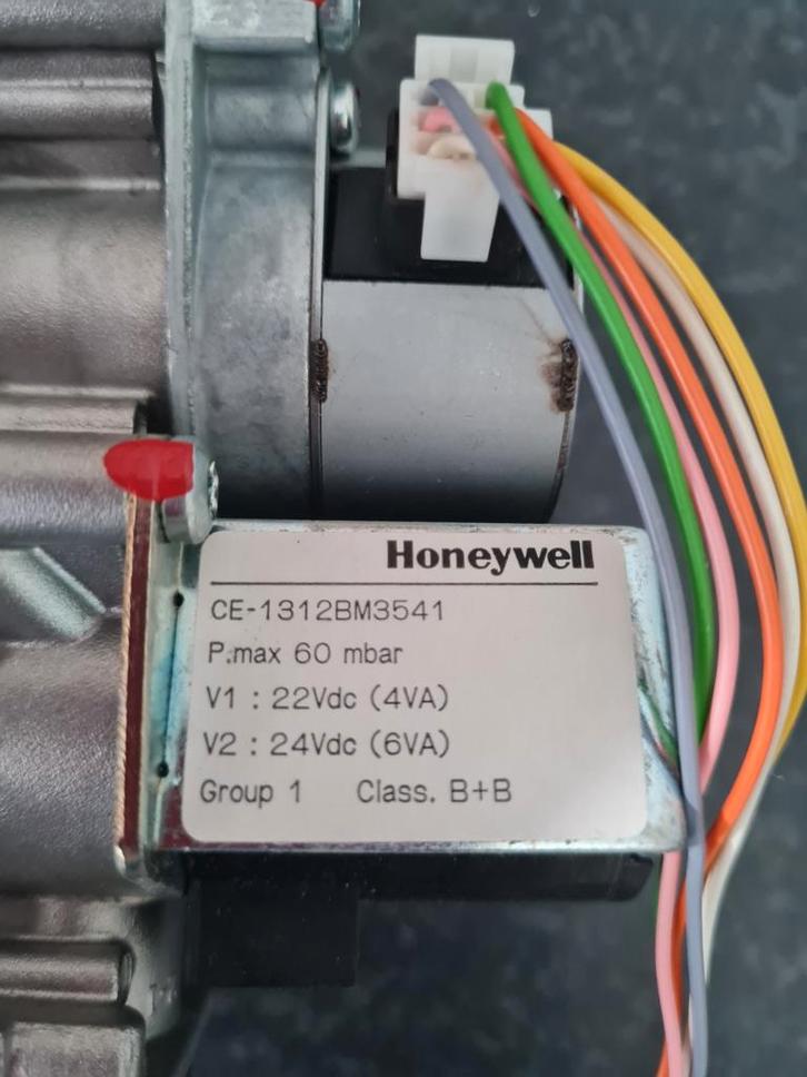 Gasklep honeywell cv ketel, Doe-het-zelf en Verbouw, Verwarming en Radiatoren, Nieuw, Cv-ketel of Combi-ketel, Minder dan 30 cm