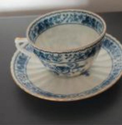 Antieke kop en schotels - 4 stuks, Antiek en Kunst, Antiek | Servies los, Ophalen of Verzenden