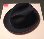 Donkerblauwe Fedora Hoed - Stevenson Hats - Maat 56, Kleding | Heren, Hoeden en Petten, Ophalen of Verzenden, Zo goed als nieuw