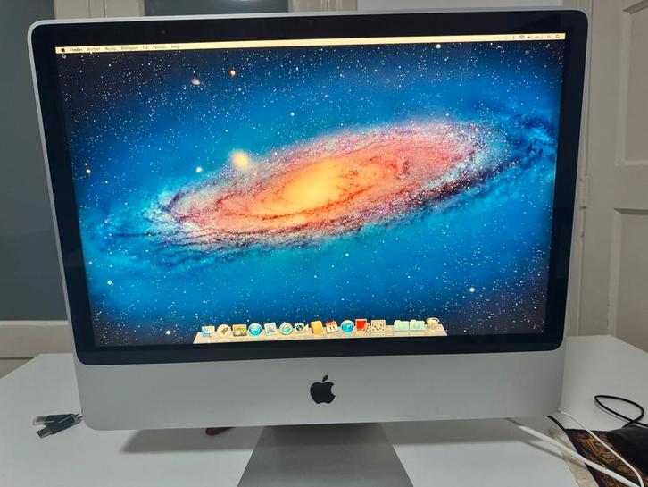 APPLE iMAC 24.0-inch ( Mid 2007 ), Computers en Software, Monitoren, Gebruikt, Ingebouwde speakers, Hoofdtelefoonaansluiting, Ingebouwde camera