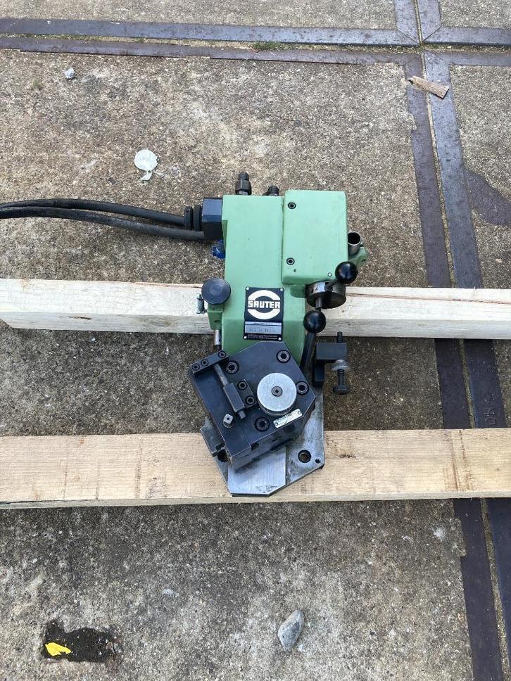 draaibank sauter KM5 kopieerinrichtingen, Doe-het-zelf en Verbouw, Draaibanken, Zo goed als nieuw, Metaaldraaibank, Minder dan 500 mm