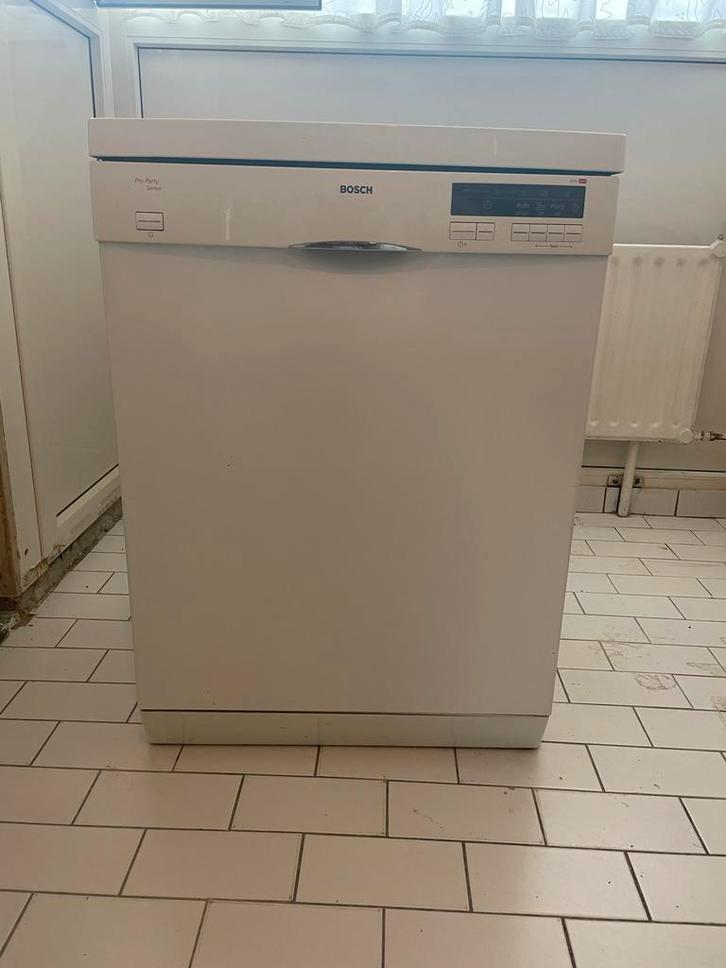 Bosch Pro Party Silence Vaatwasser - Gebruikt, Witgoed en Apparatuur, Vaatwasmachines, Gebruikt, Vrijstaand, 85 tot 90 cm, 60 cm of meer