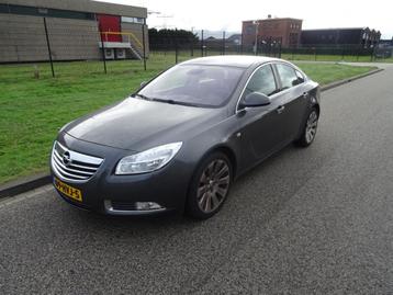 Opel Insignia 1.8 Cosmo beschikbaar voor biedingen