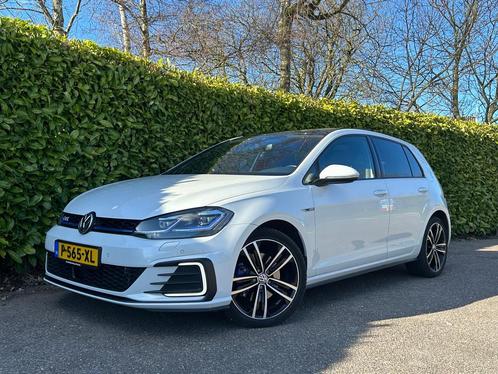 Volkswagen Golf 1.4 TSI PHEV GTE Automaat | Panoramadak | Gr, Auto's, Volkswagen, Bedrijf, Te koop, Golf, ABS, Adaptive Cruise Control