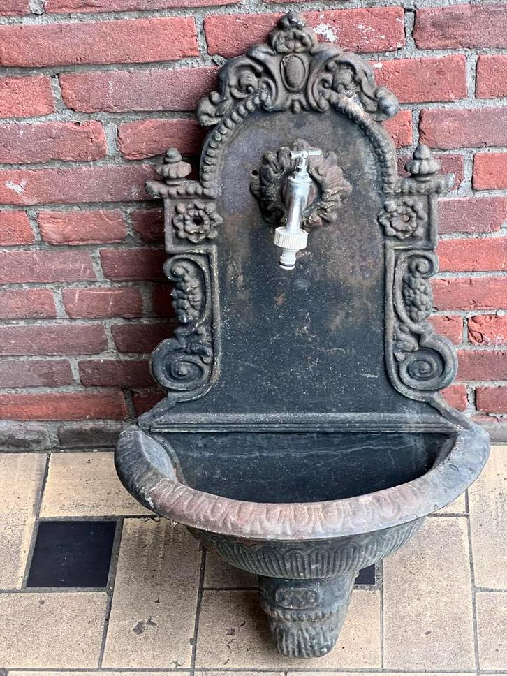 Antieke Gietijzeren Fontein, Antiek en Kunst, Curiosa en Brocante, Ophalen of Verzenden