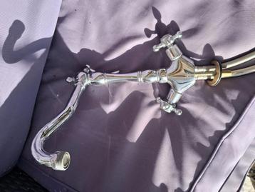 Mooie keukenkraan. 25x25 met slangen. Aqua vive beschikbaar voor biedingen