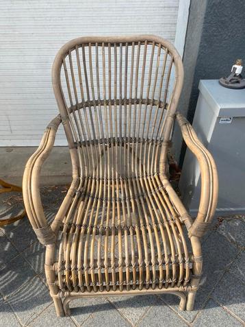 Vintage Rotan Stoel voor buiten of binnen. beschikbaar voor biedingen