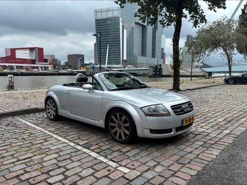 Audi TT 2003 Grijs, Auto's, Audi, Particulier, TT, Airconditioning, Benzine, Cabriolet, Geïmporteerd, Zilver of Grijs, Zwart, Leder