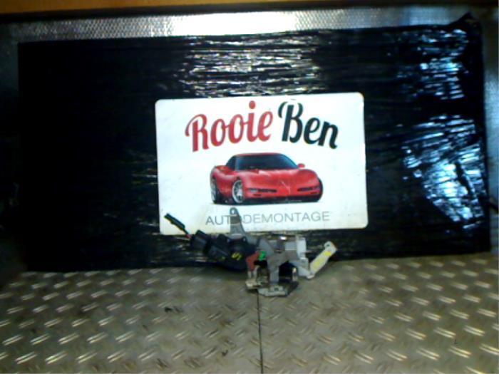 Deurslot Mechaniek 4Deurs links-achter van een Citroen C1, Auto-onderdelen, Carrosserie en Plaatwerk, Citroën, Gebruikt, 3 maanden garantie