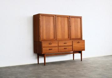 vintage buffetkast | highboard | jaren 60 | Zweeds beschikbaar voor biedingen