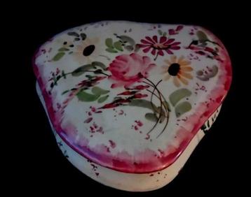 Faiencerie de Jemappe Sieradendoos beschikbaar voor biedingen