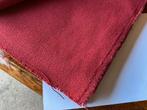 Meubelstof steenrood lap is 2 meter bij 1 meter 40, Hobby en Vrije tijd, Stoffen en Lappen, 120 cm of meer, Ophalen of Verzenden