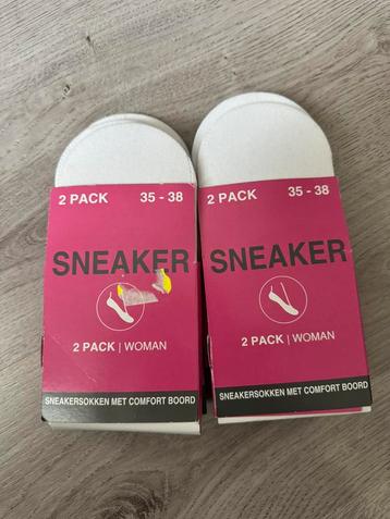 Sneakers beschikbaar voor biedingen
