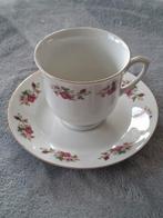 Vintage kop en schotel - Made in China, Huis en Inrichting, Keuken | Servies, Gebruikt, Ophalen of Verzenden, Overige stijlen