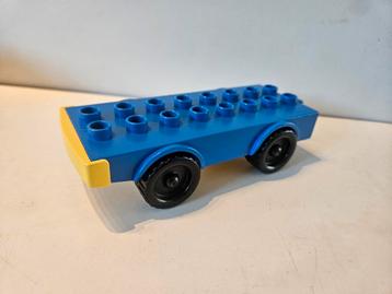 LEGO Duplo Blauwe Auto met Wielen beschikbaar voor biedingen