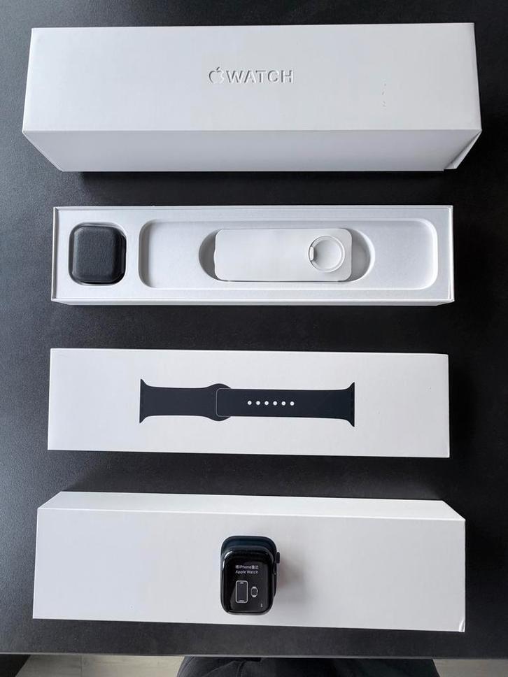 Apple Watch 8 41mm Zwart rubber+ Milanese Band, Sieraden, Tassen en Uiterlijk, Smartwatches, Gebruikt, iOS, Zwart, Afstand, Calorieverbanding