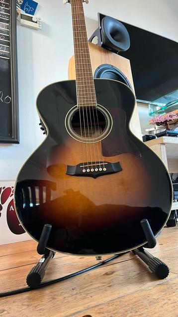 Tanglewood semi akoestisch. beschikbaar voor biedingen