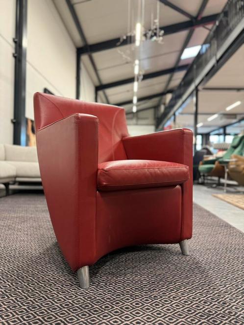 Leolux Dolcinea Fauteuil rood leer Design stoel Tilio, Huis en Inrichting, Fauteuils, Leer, 75 tot 100 cm, Ophalen of Verzenden