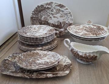 Cotswold servies 17-delig Johnson Brothers bruin Engeland beschikbaar voor biedingen