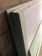 MDF platen, groen, vochtwerend. Gebruikt als voorzetwand., Ophalen, Zo goed als nieuw