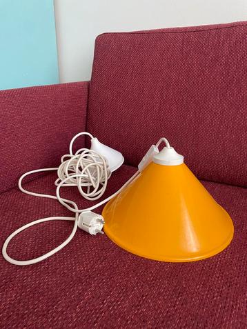 Vintage gele emaille hanglamp retro beschikbaar voor biedingen