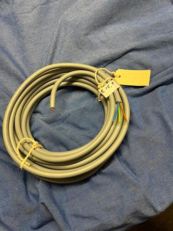 2 restanten kabel 3 x 4 mm2 beschikbaar voor biedingen