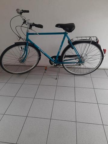 Altra tourist herenfiets framemaat 57 cm .
 beschikbaar voor biedingen