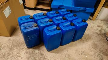 25 liter stapelbare UN  jerrycan 11 stuks - blauw
5 euro p/s beschikbaar voor biedingen