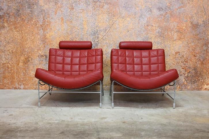 ZGANieuw fraaie rode leren Leolux Volare design fauteuil, Huis en Inrichting, Fauteuils, Zo goed als nieuw, Leer, Metaal, 75 tot 100 cm