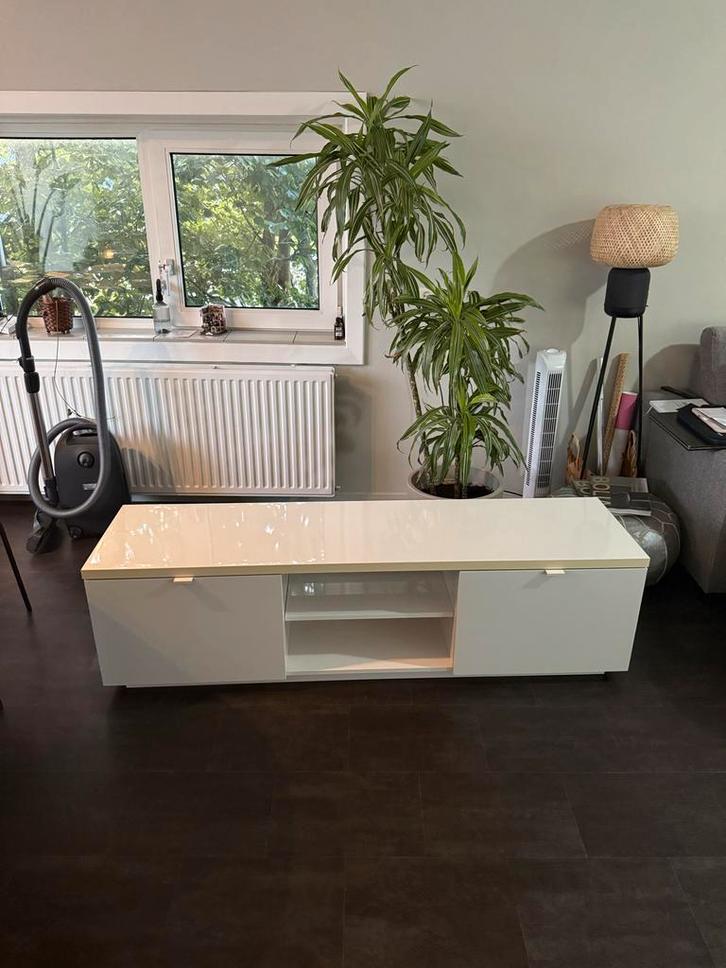 Witte TV Meubel met Opbergruimte, Huis en Inrichting, Kasten | Televisiemeubels, Zo goed als nieuw, Minder dan 100 cm, 150 tot 200 cm