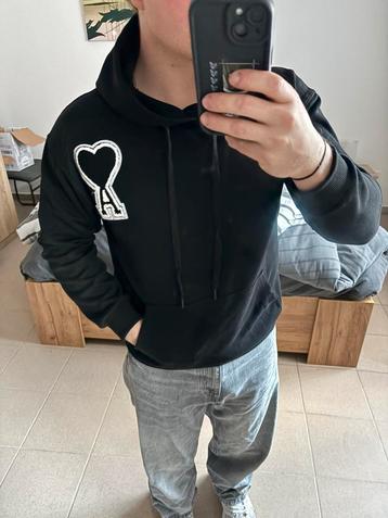 ami paris hoodie ( zwart ) maat: S beschikbaar voor biedingen