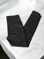 H&m dames zwarte tregging broek s 36 legging, Kleding | Dames, Leggings, Maillots en Panty's, Legging, H&M, Maat 36/38 (S), Zwart