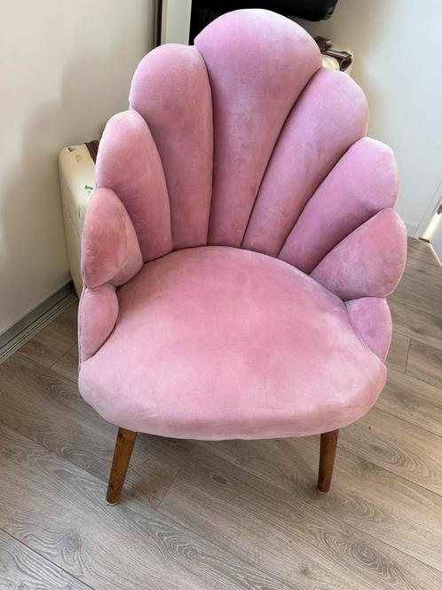 Schelpstoel Roze, Huis en Inrichting, Fauteuils, Zo goed als nieuw, Minder dan 50 cm, Ophalen