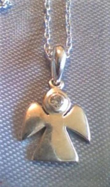 Hangertje engel met strass steentje + ketting (7236-661 beschikbaar voor biedingen
