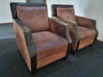 Twee bruine imitatieleren fauteuils, Ophalen, Gebruikt