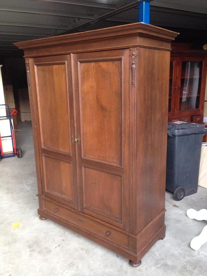 Antieke eiken 2-deurs kast, Antiek en Kunst, Antiek | Overige Antiek, Ophalen of Verzenden