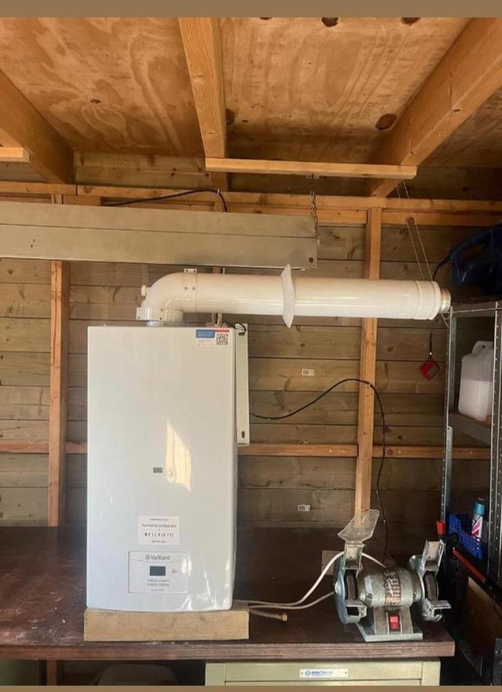 Vaillant MAG 115/1 turbo geiser, Doe-het-zelf en Verbouw, Geisers en Boilers, Zo goed als nieuw, Geiser, Aardgas, Minder dan 20 liter